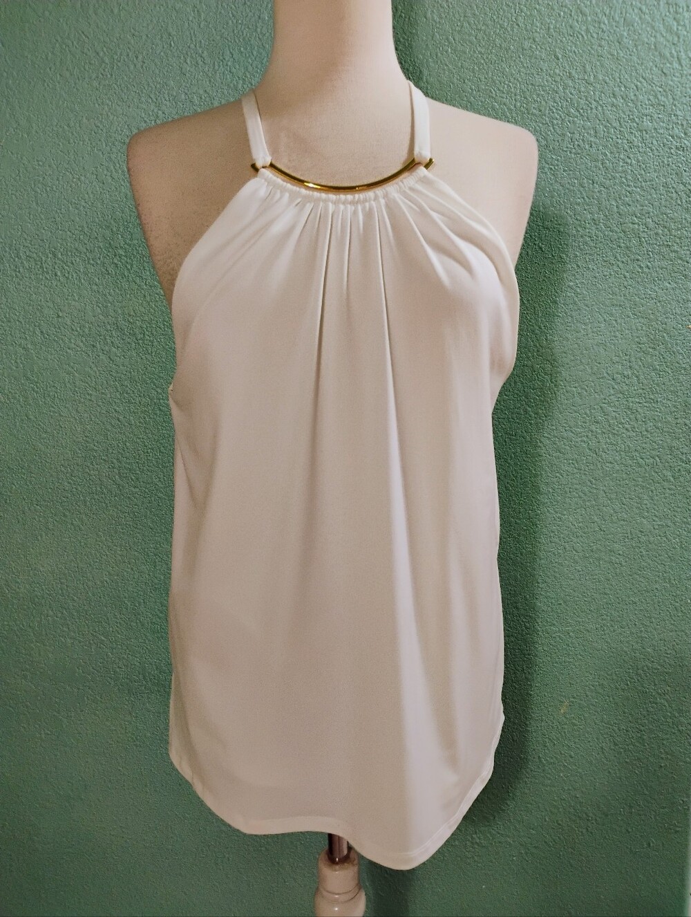 International Concepts NWT SZ XL Sleeveless White Relaxed Fit Top W Gold Accent